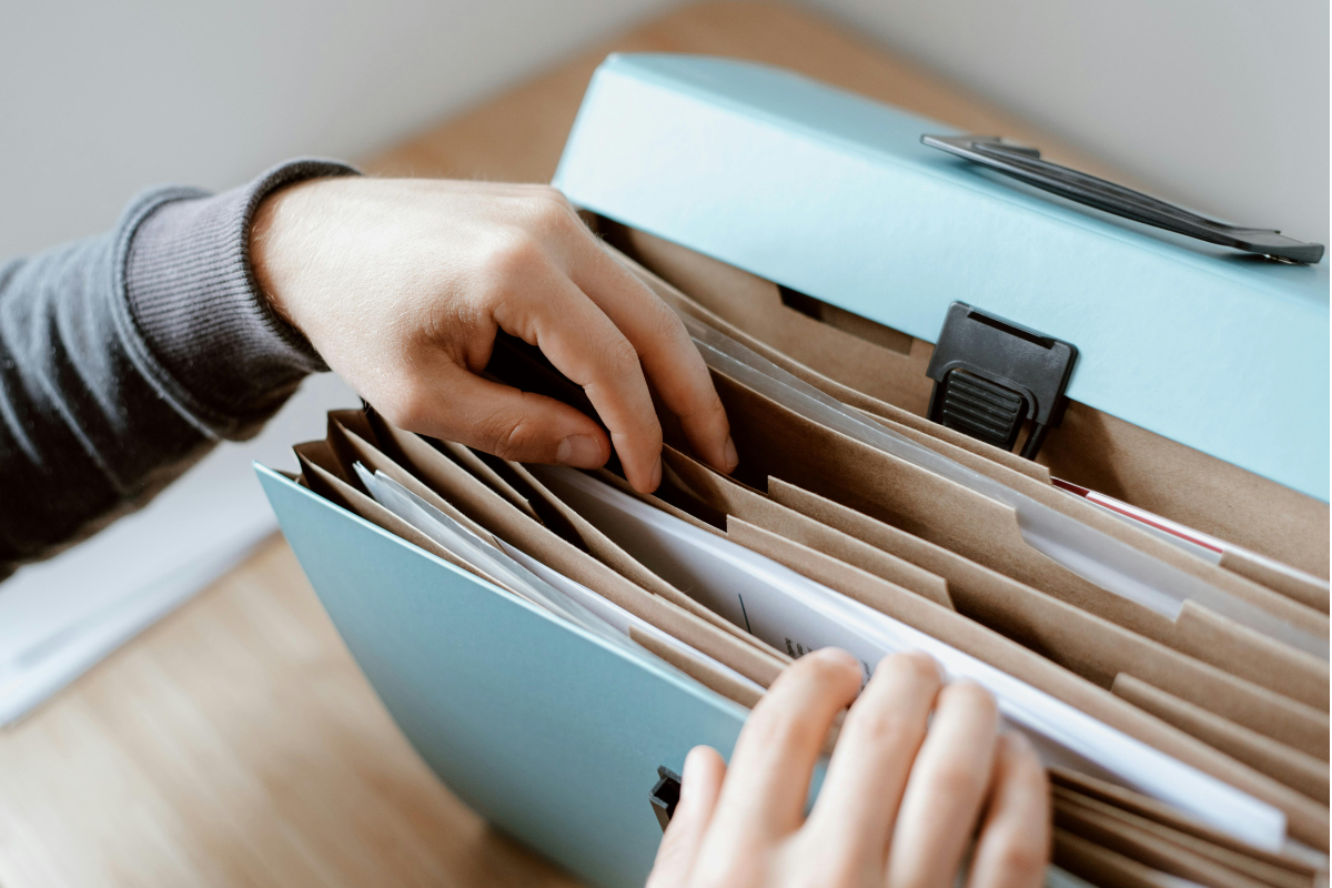 Read more about the article Przechowywanie dokumentów księgowych – jak długo i w jakiej formie?